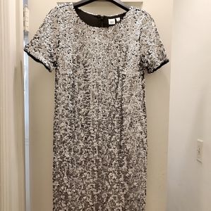 NEW Gap Silver Short Slv Sequin Dress - Size XS